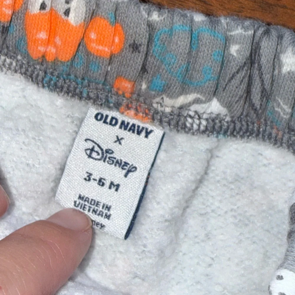 Old Navy Gray Baby Pants‎ with Cartoon Print